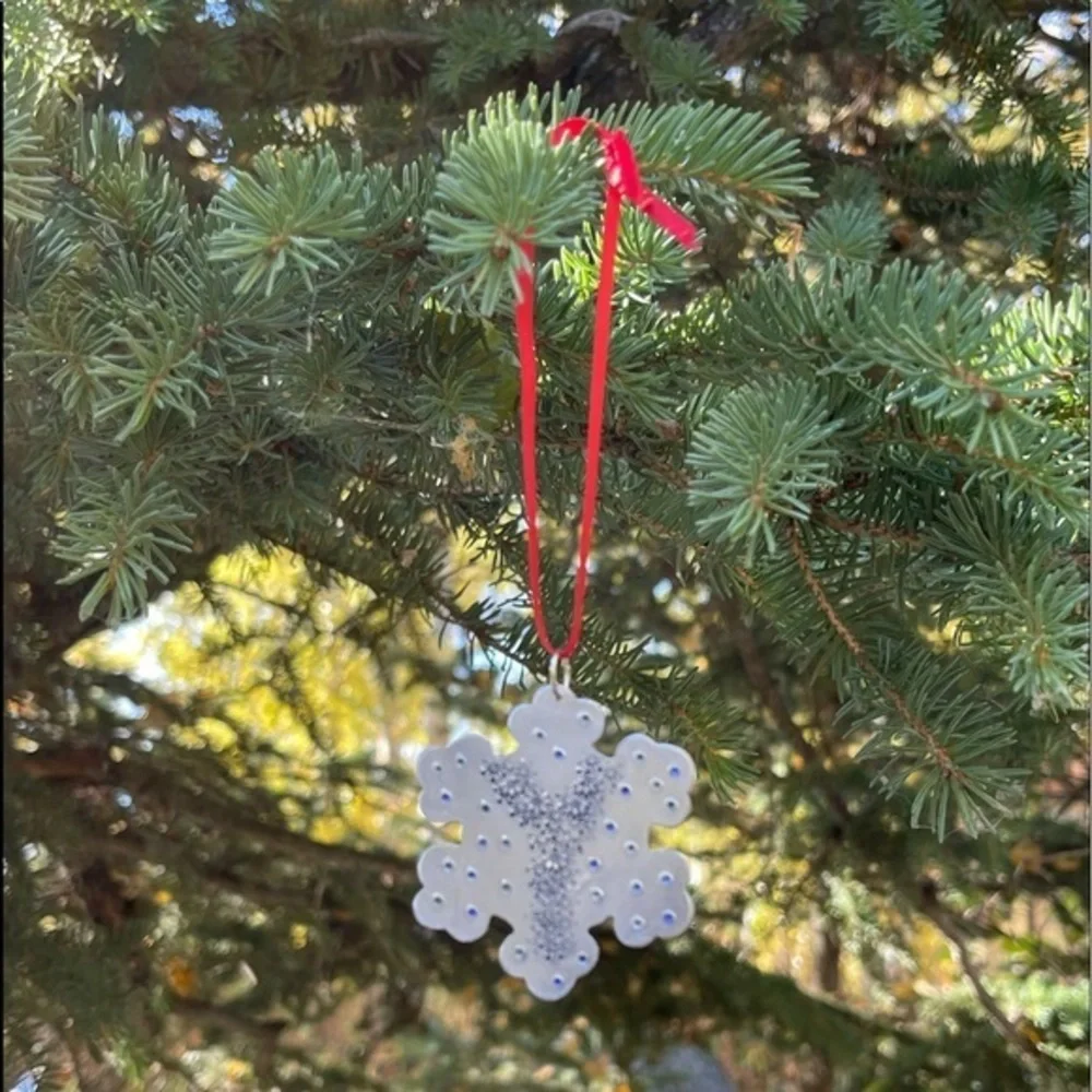 Handmade stamped personalized snowflake Christmas tree silver aluminum‎ ornament